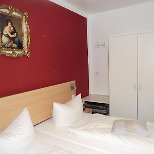 Kamer met een Queen Size Bed